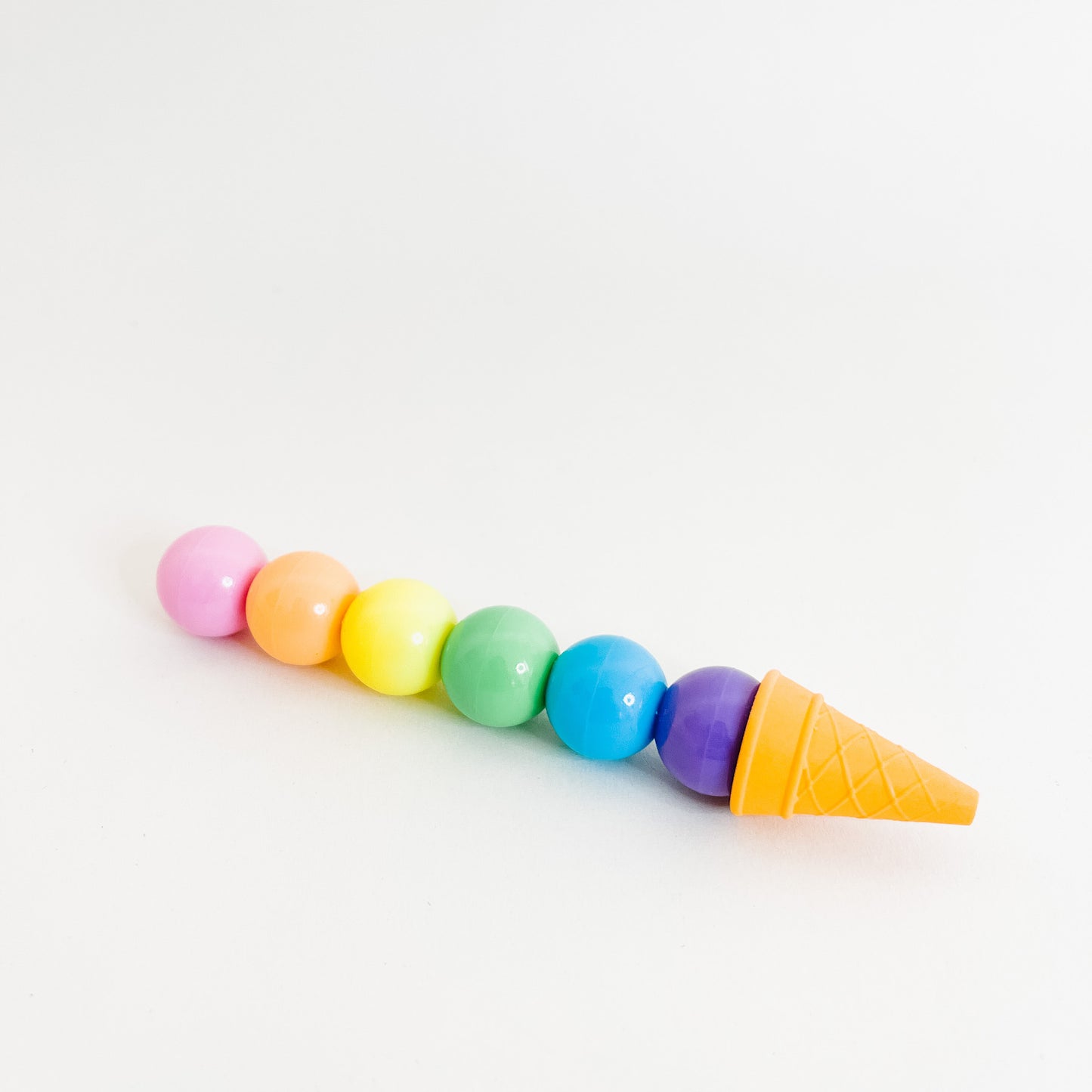 Rainbow Scoop Stackable Crayon